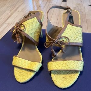 Ann Taylor yellow fish leather heels